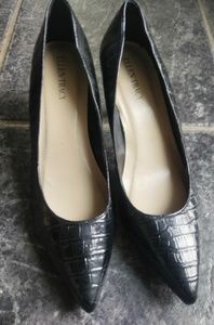 Ellen Tracy Nadie black 3.5 inch heels 9